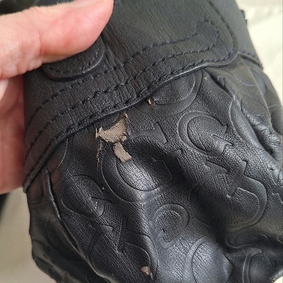 Guess Black Women's Bags - Picture 3 of 5